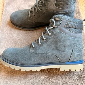Toms Ashland 2.0  Men's Charcoal Suede Boots 11